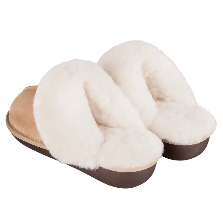 Nuknuuk Women’s Shearling Slippers
