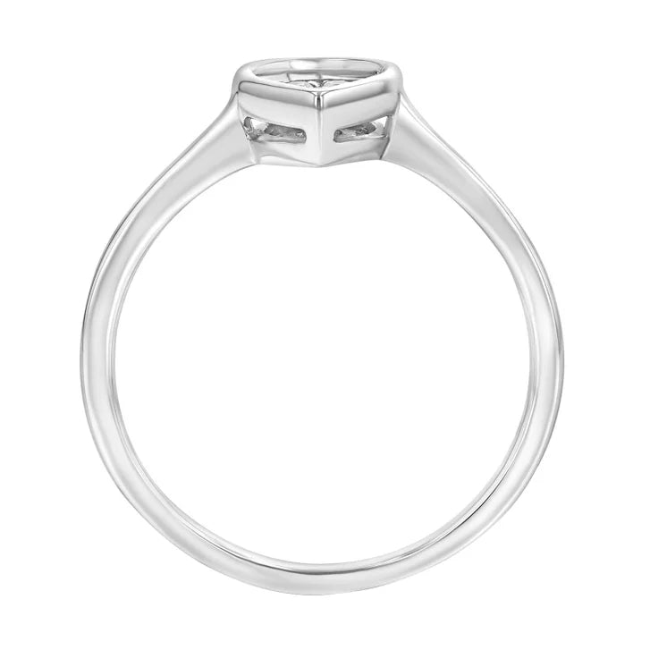 Round Brilliant and Baguette Diamond Pear Shaped Ring (0.13 ctw)