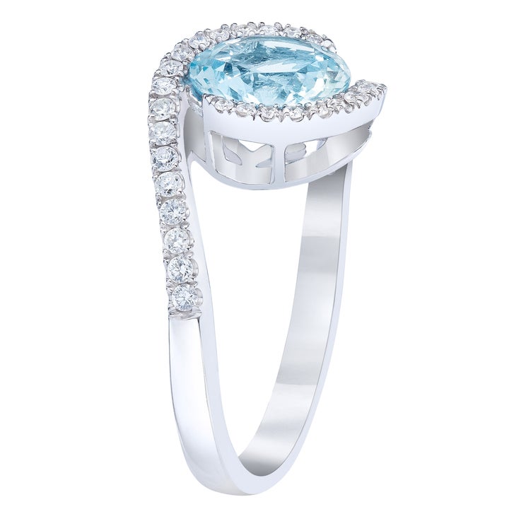Round Cut Aquamarine and Diamond Ring (0.25 ctw)