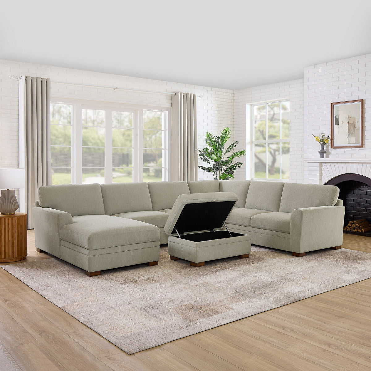 Thomasville Langdon 4-piece Fabric Sectional with Storage Ottoman