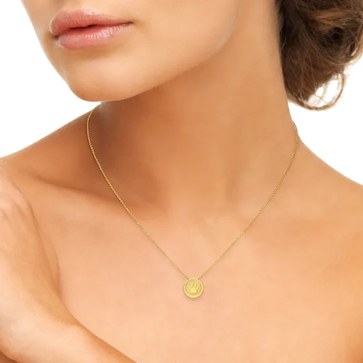 Round Paw Print Pendant in Yellow Gold