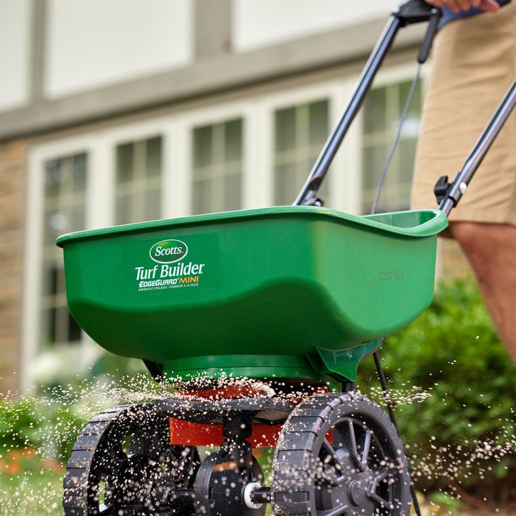 Scotts Turf Builder Green Max Fall Lawn Food 32-0-12 1160m2
