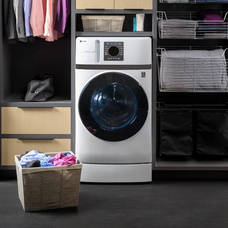 GE 28 in. 5.3 cu. ft. White All-in-One Front Load Washer and Dryer Combo with Ventless Heat Pump Technology