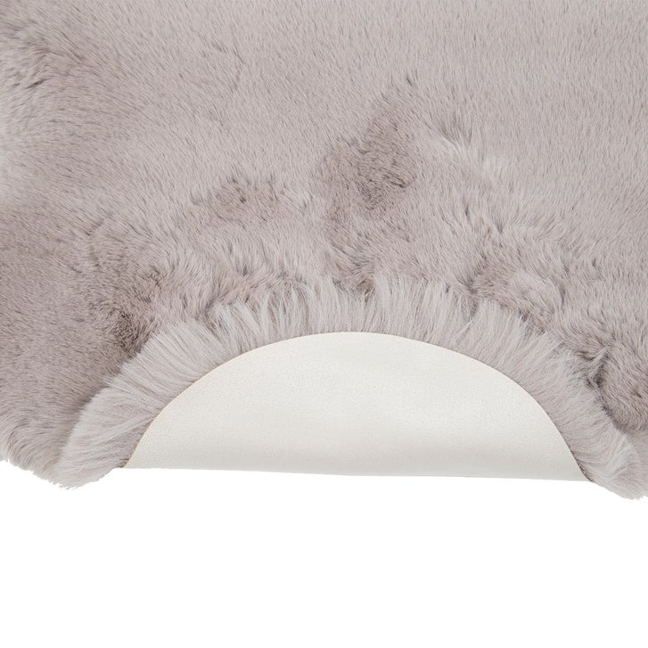 Mon Château Octo Faux Fur Rug