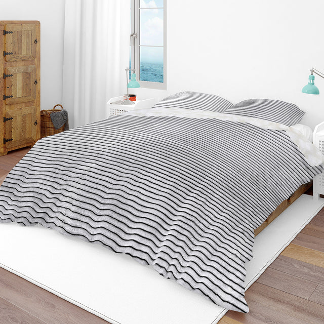 Swiss Collection Plush and Sherpa Comforter Set U1